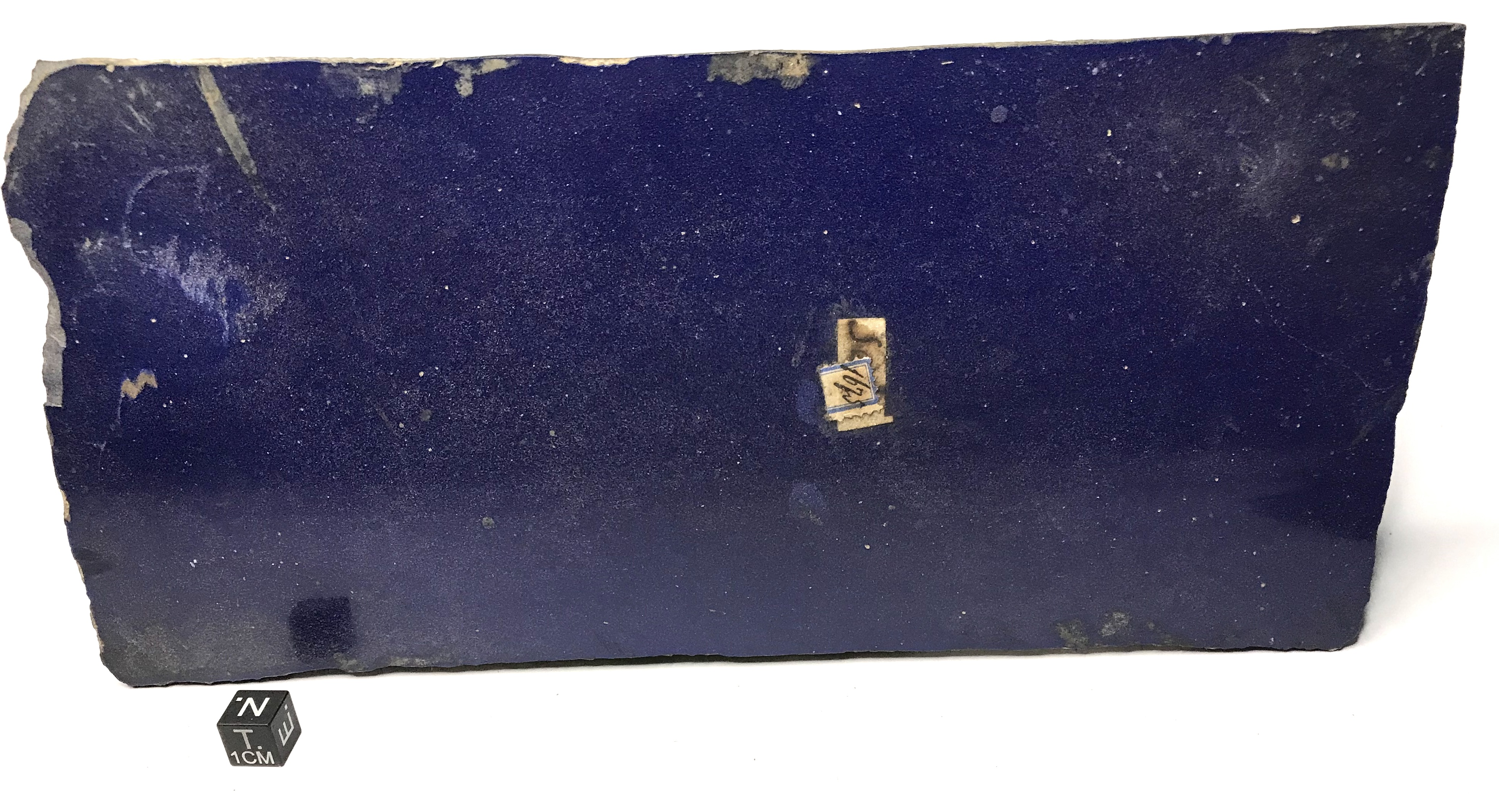 Lapislazzuli in tavola (esemplare)