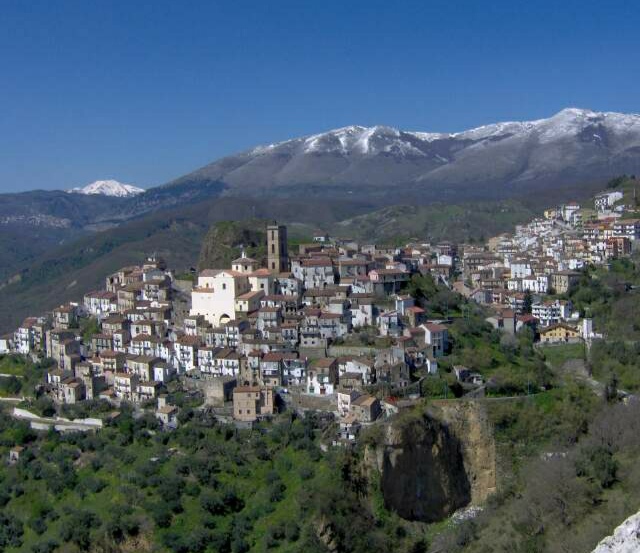 centro storico, di mezzacosta, San Chirico Raparo (inizio XII)