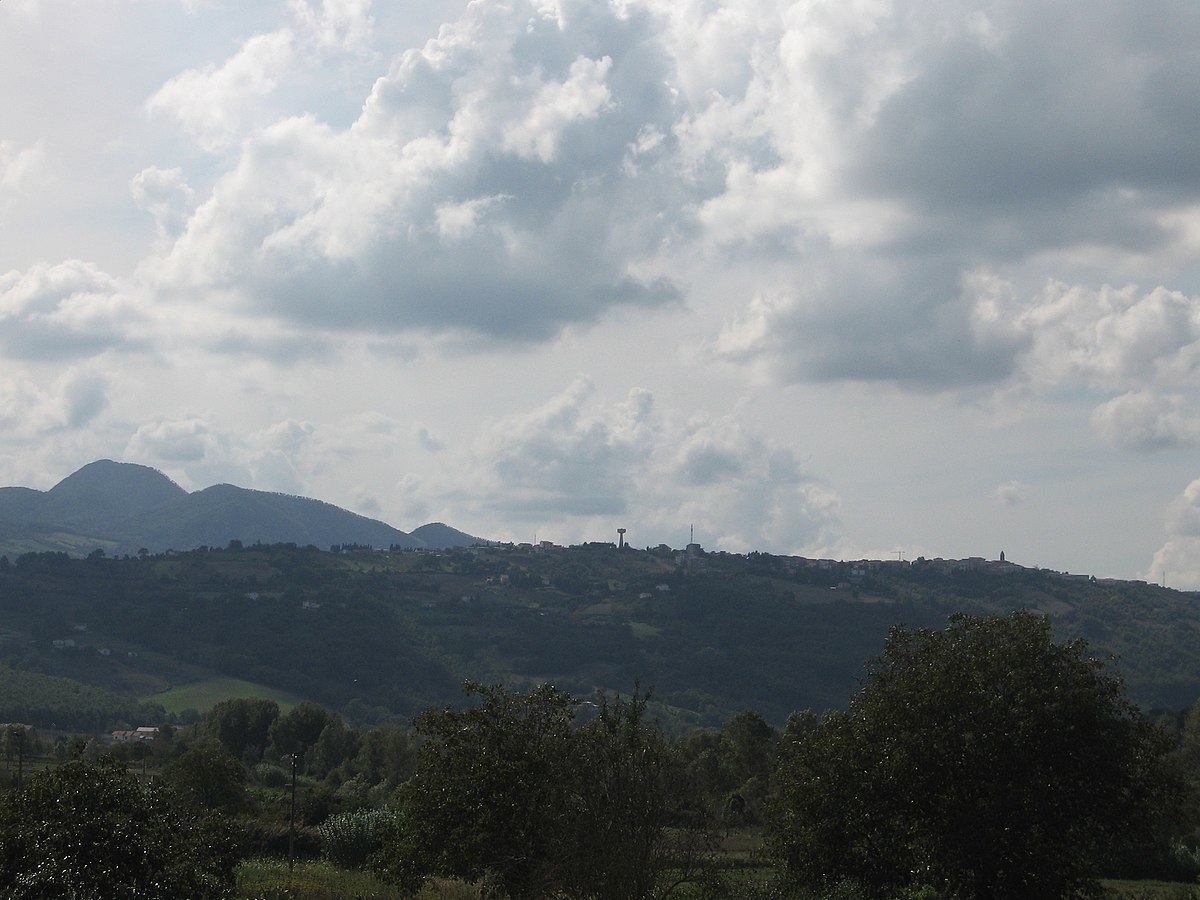 centro storico, di crinale, montano, Baragiano, Baresanum (denominazione latina, cit. XII secolo) (VI a.C.-V a.C)