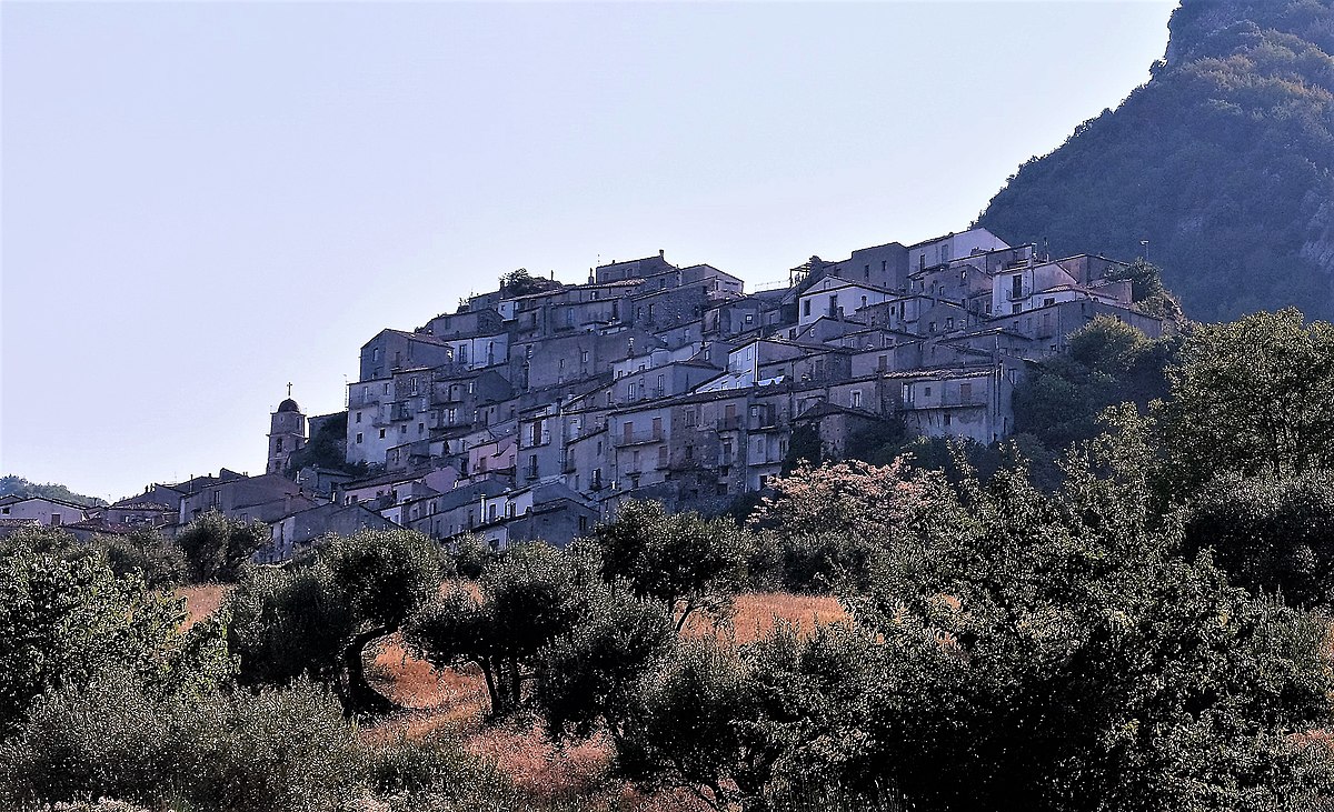 centro storico, di crinale, montano, Castelsaraceno ((?) IX-XI)