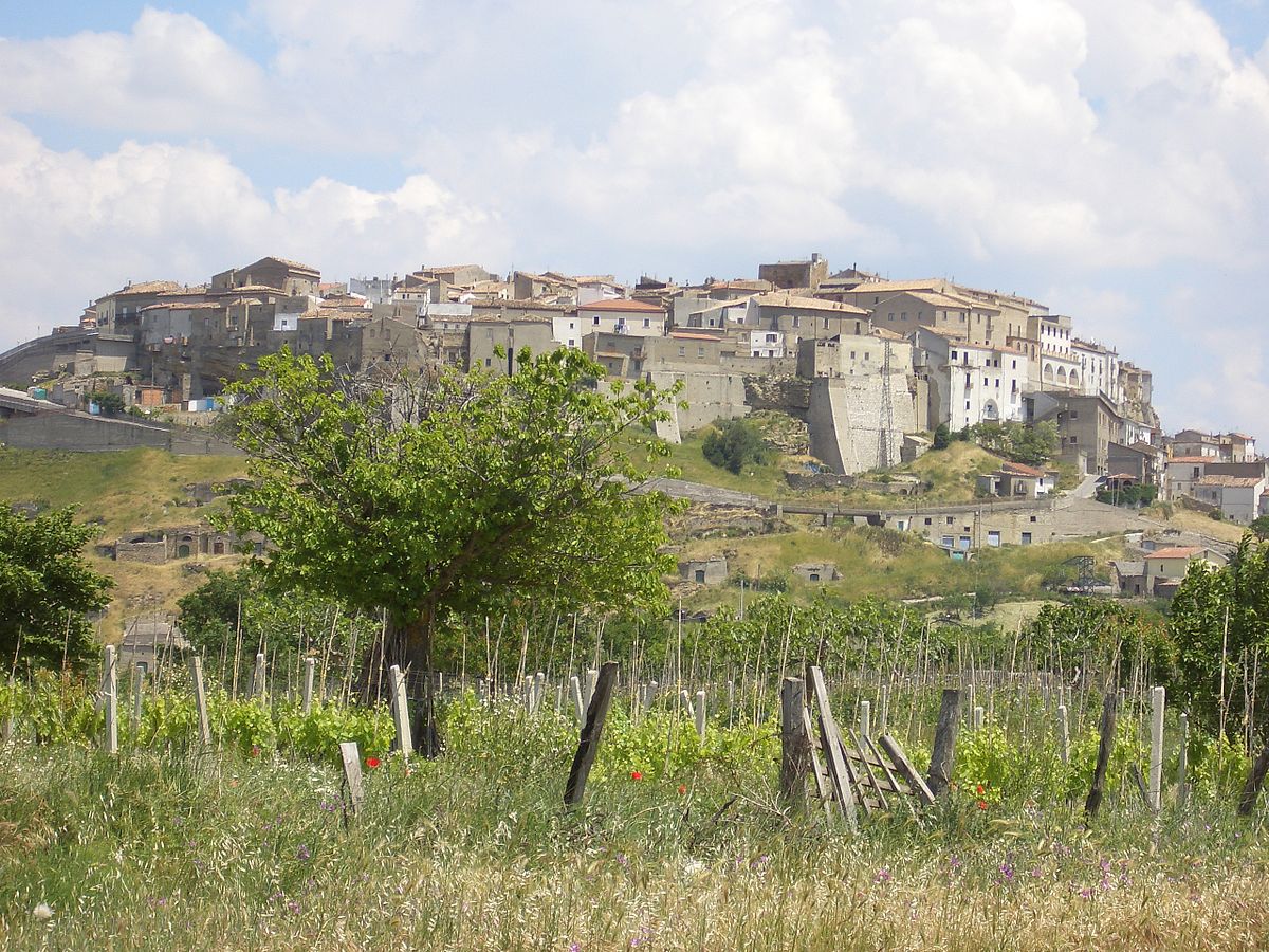 centro storico, montano, concentrico, murato, difensivo, Acerenza, Acheruntia (denominazione originaria, epoca romana) (IV a.C)
