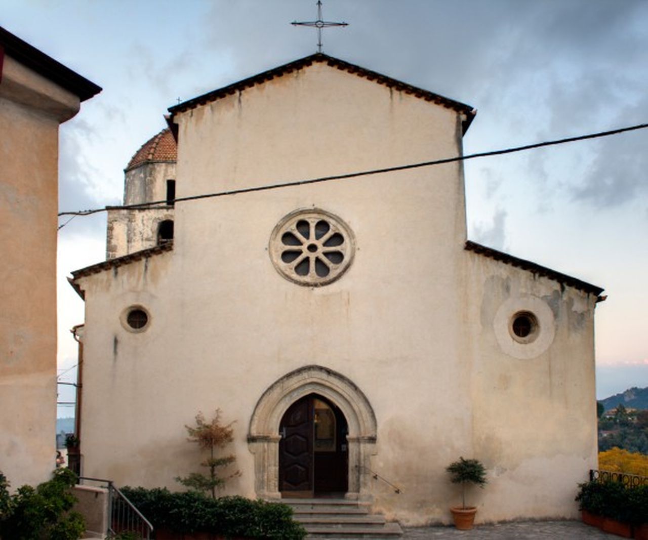centro storico, di crinale, religioso, Caloveto (fine XII)