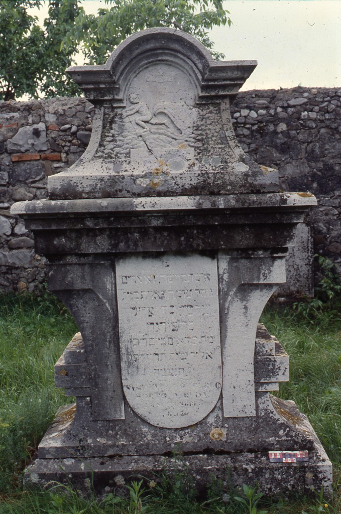 monumento funebre - ambito ebraico (XIX)