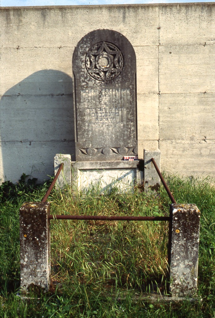 stele funeraria - a centina - ambito ebraico (XX)