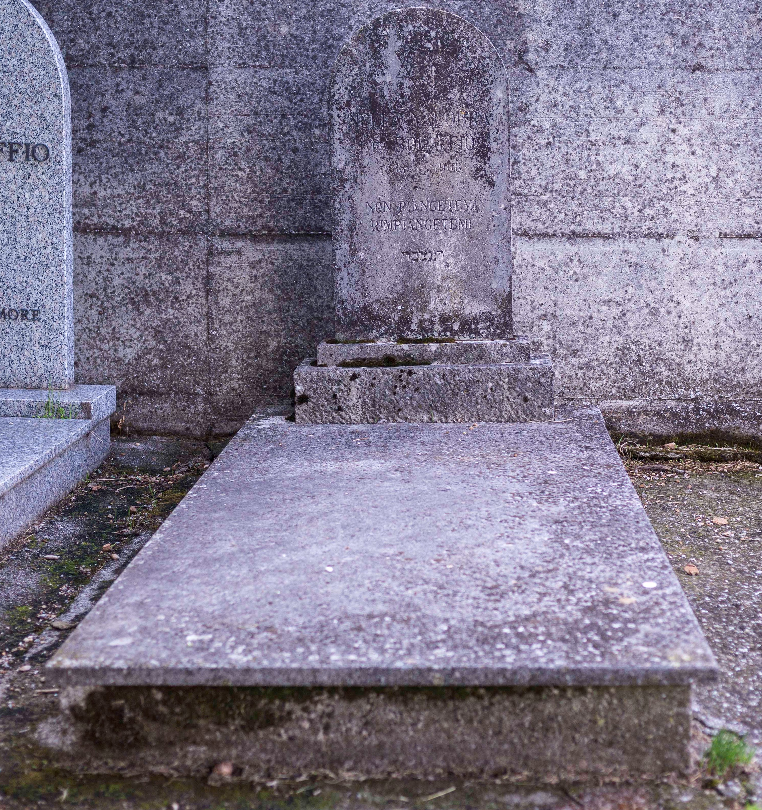 stele funeraria - a centina - ambito ebraico (XX)