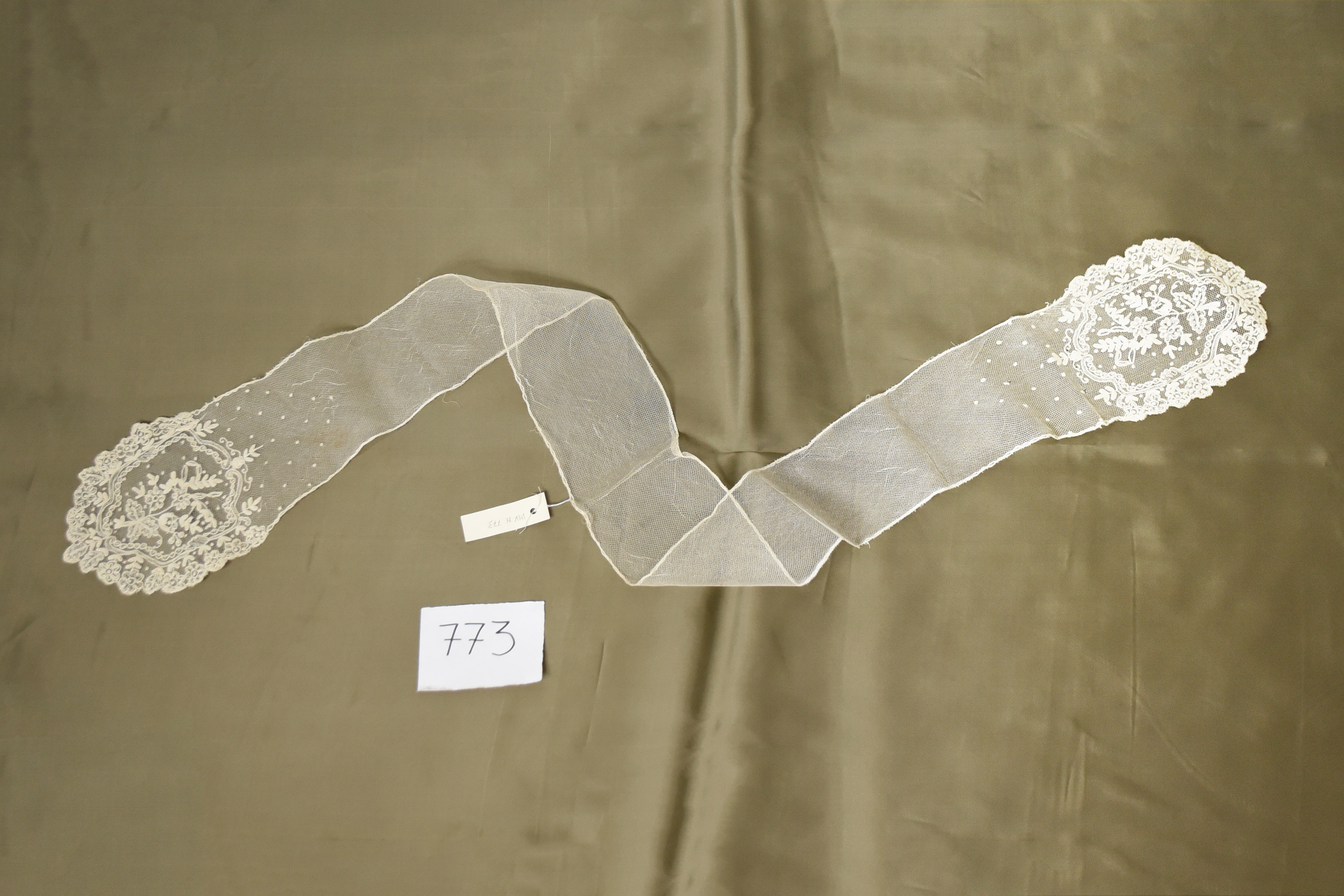 sciarpa, civile, da cerimonia, femminile - manifattura italiana (seconda metà XIX)