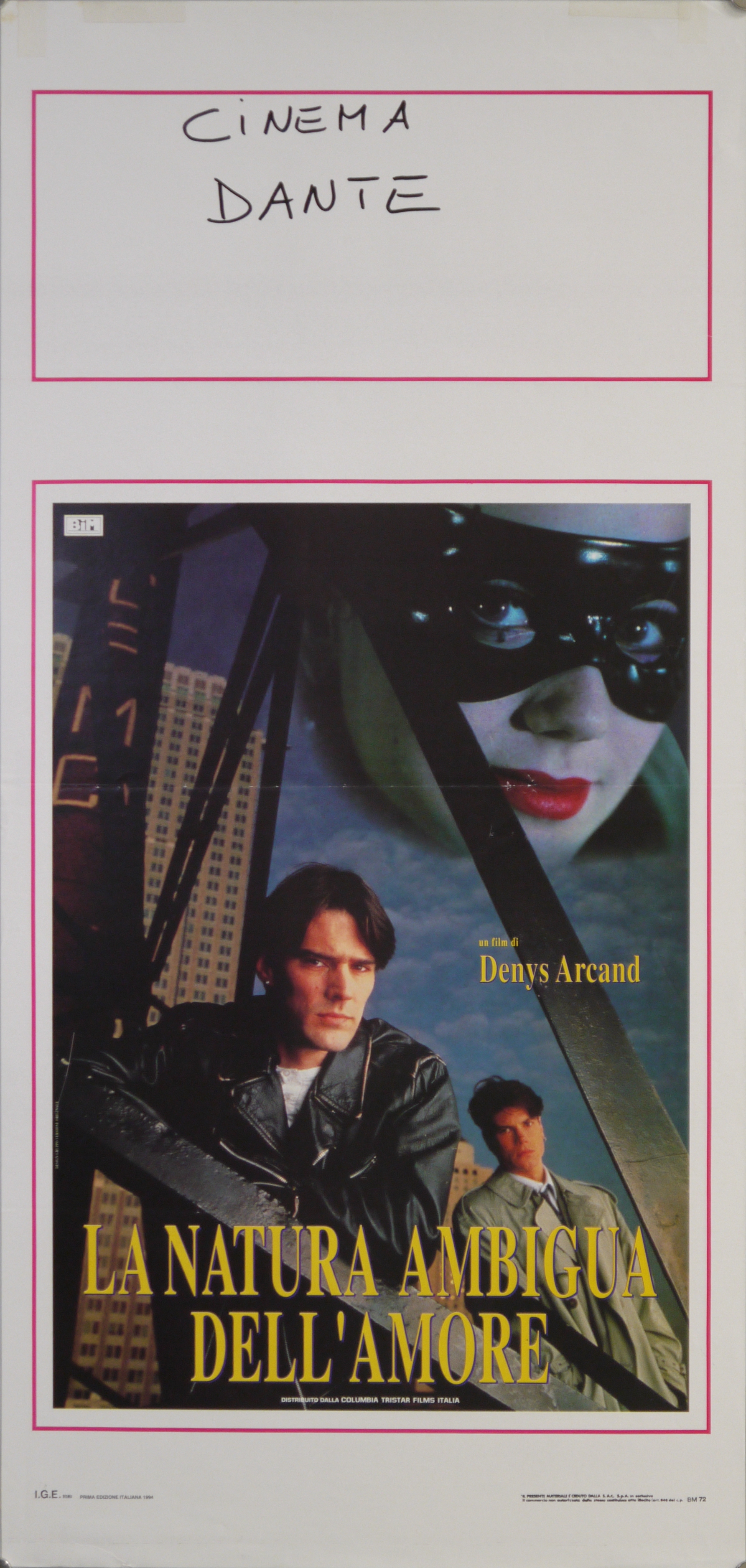 David (Thomas Gibson) e Bernie (Cameron Bancroft) su una struttura metallica, un grattacielo sullo sfondo e in alto a destra il volto di Benita (Mia Kirshner) (locandina) - produzione canadese (fine XX)