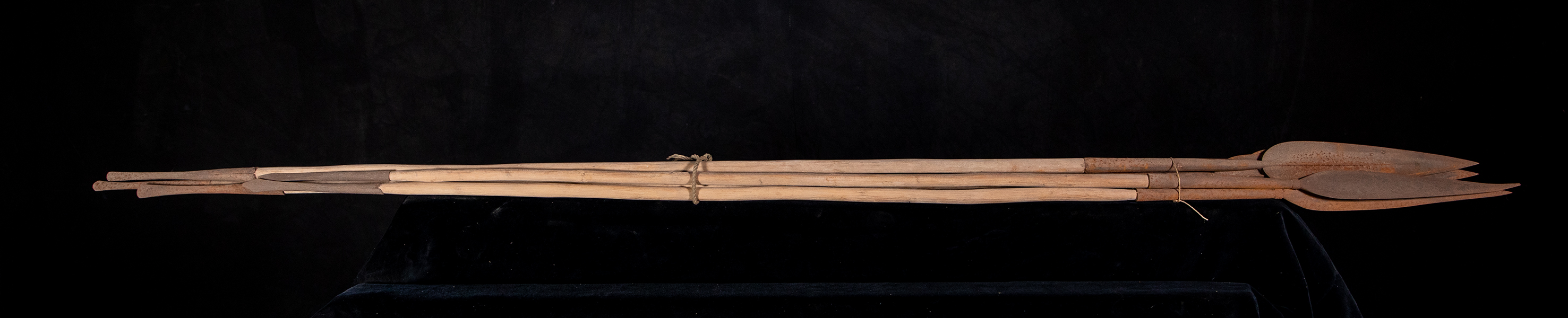 soggetto assente (lance, insieme) - ambito africano (XIX-XX)