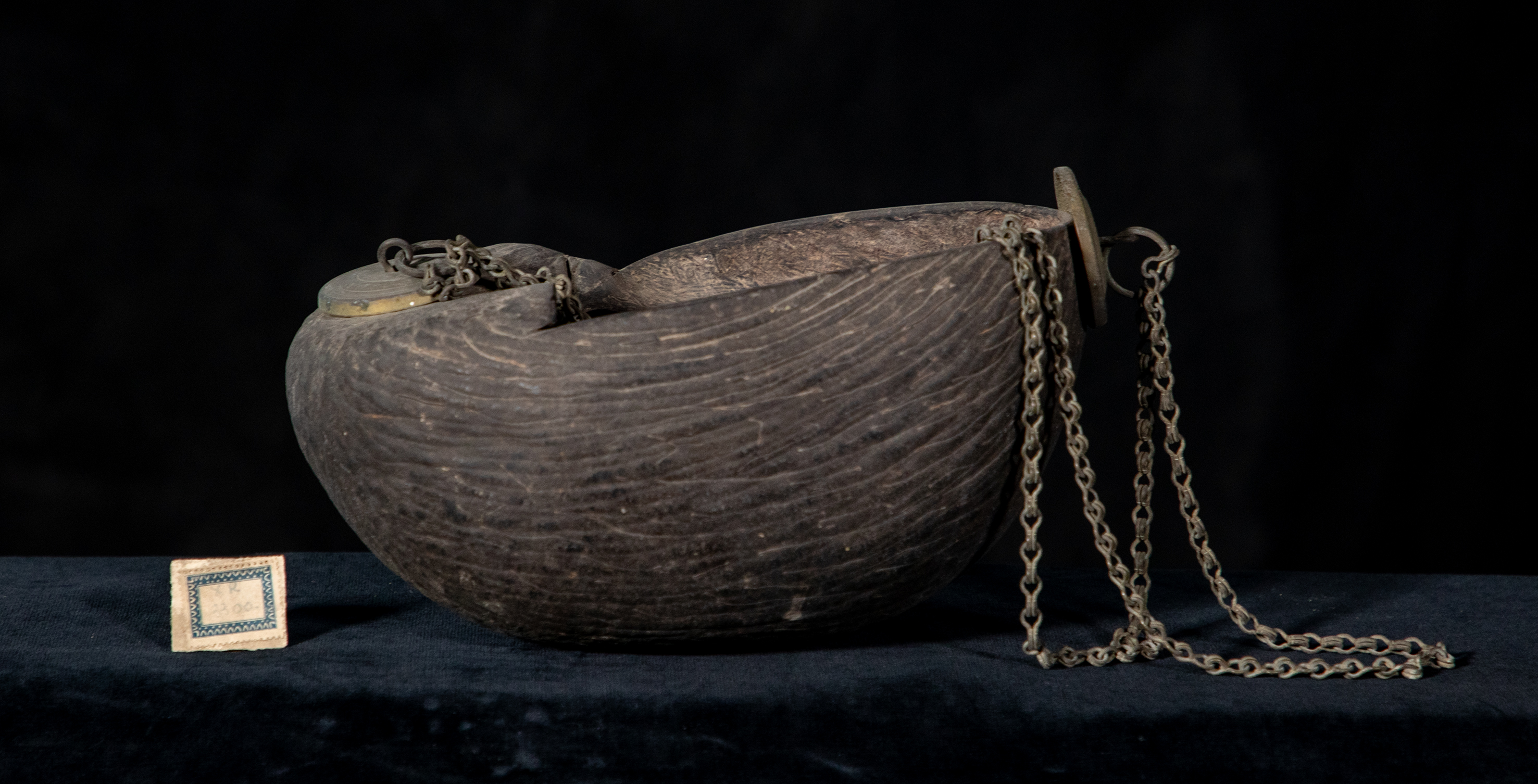 soggetto assente (ciotola del mendicante - kashkul, opera isolata) - ambito islamico (XIX-XX)