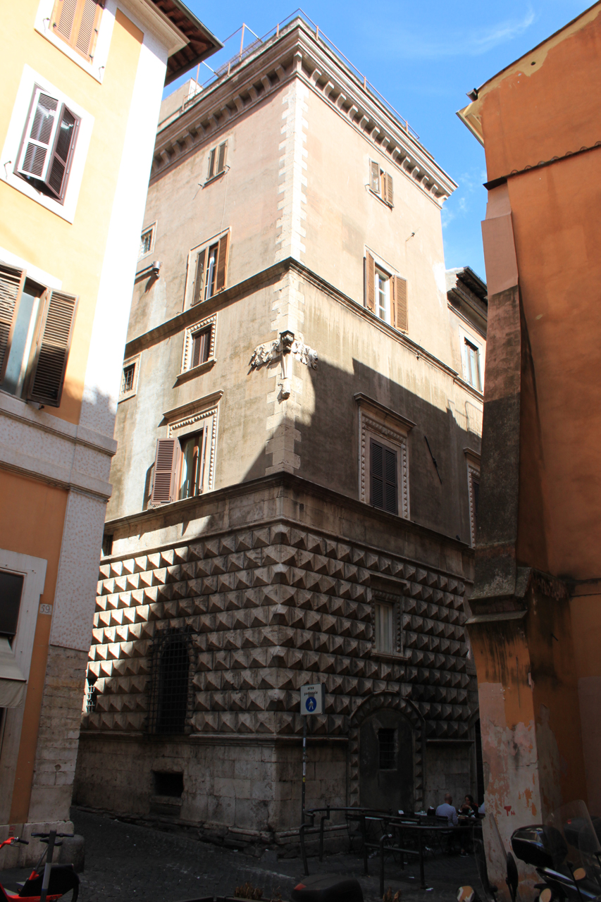 Palazzo Santacroce (palazzo) - Roma (RM)  (XV, fine)
