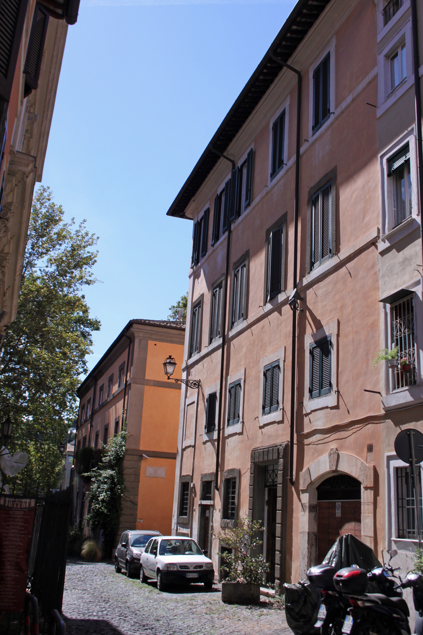 Casa in via del Gonfalone, 8 (casa) - Roma (RM)  (XVII)