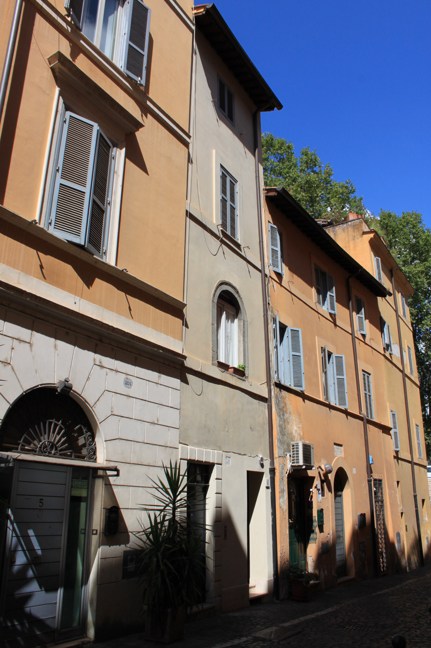 Casa in Via Arco di Parma, 6 (casa) - Roma (RM)  (XIV)