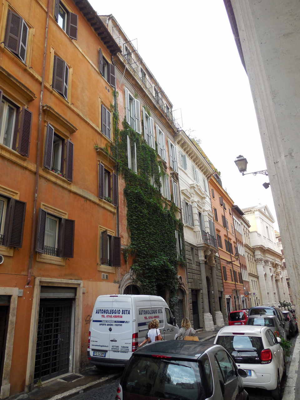 Casa in via di Monserrato, 101 (casa) - Roma (RM)  (XVII)