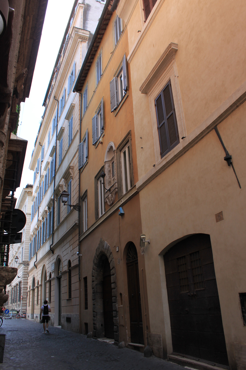 Casa in Vicolo dei Venti, 5 (casa) - Roma (RM)  (XV)