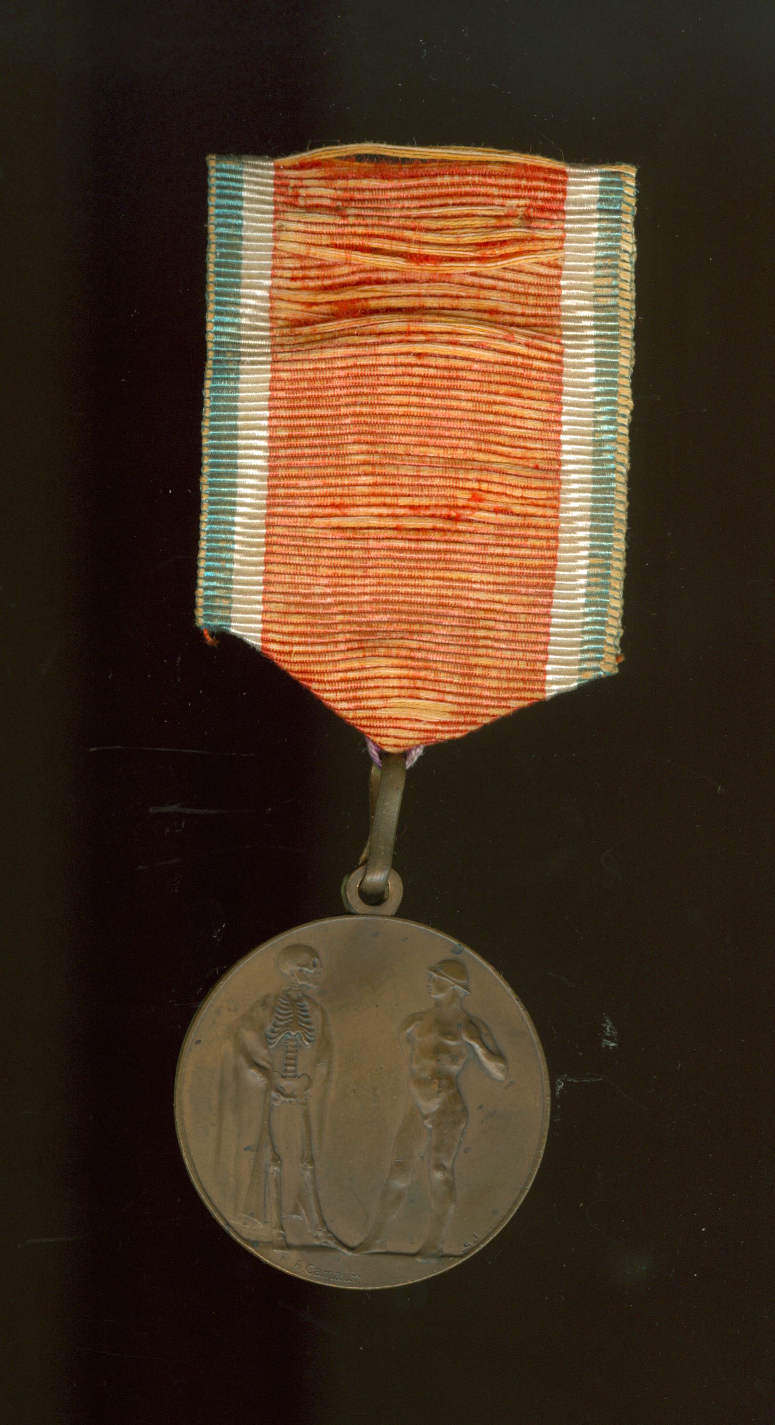 Medaglia commemorativa «ai militi nativi delle terre irredente accorsi a liberarle nella guerra dal 1915 al 1918» (prima metà XX secolo)