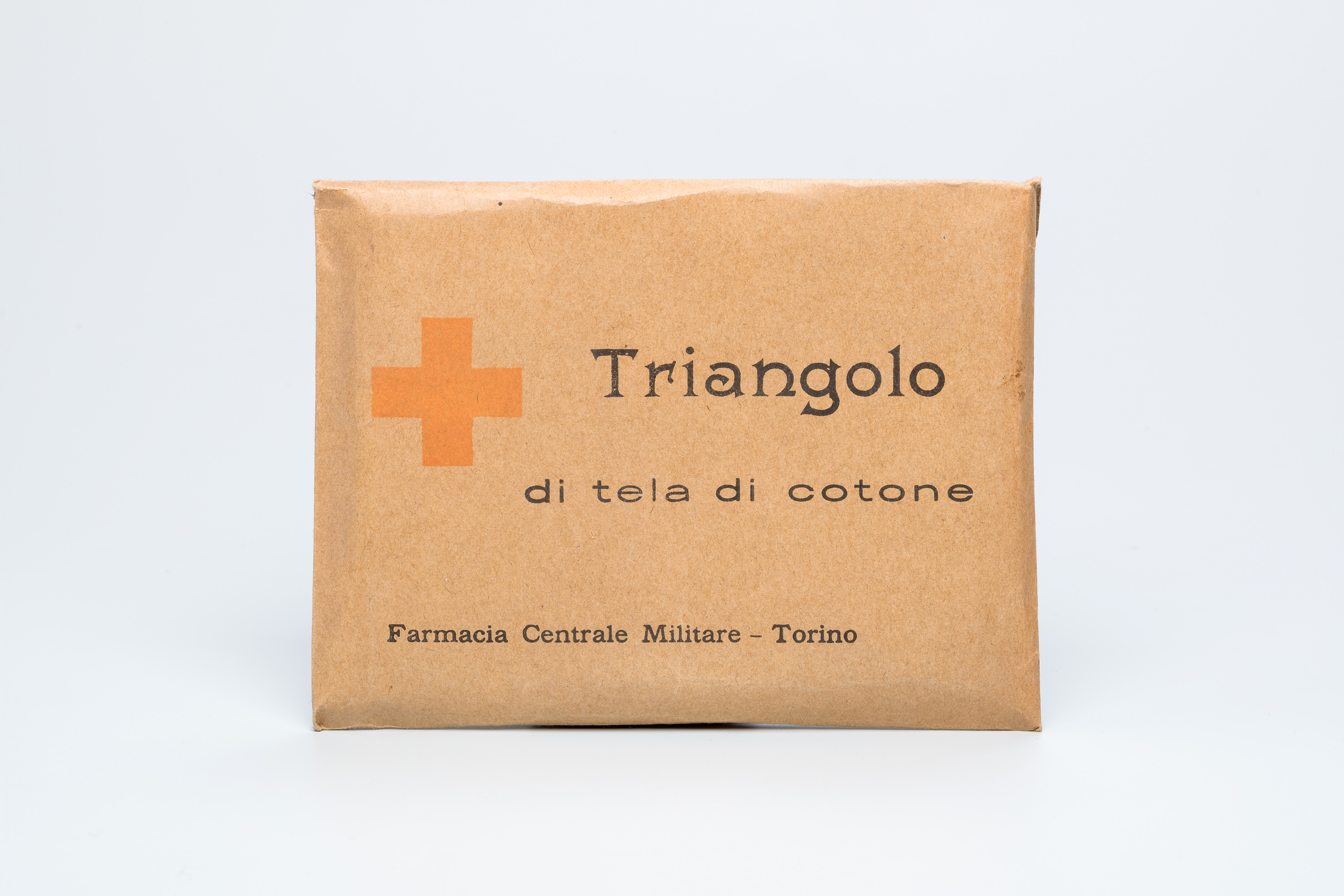 triangolo, di tela di Farmacia Centrale Militare Milano (prima metà XX secolo)