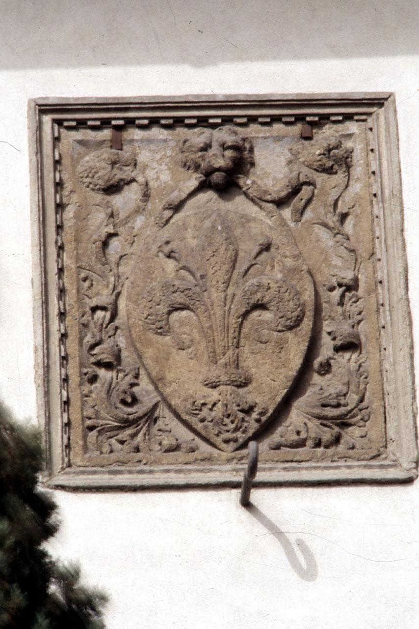 stemma della città di Firenze (rilievo) - produzione toscana (sec. XIV)