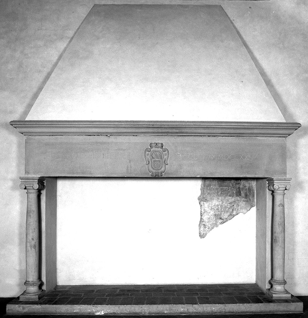 mostra di camino - produzione fiorentina (sec. XVII)