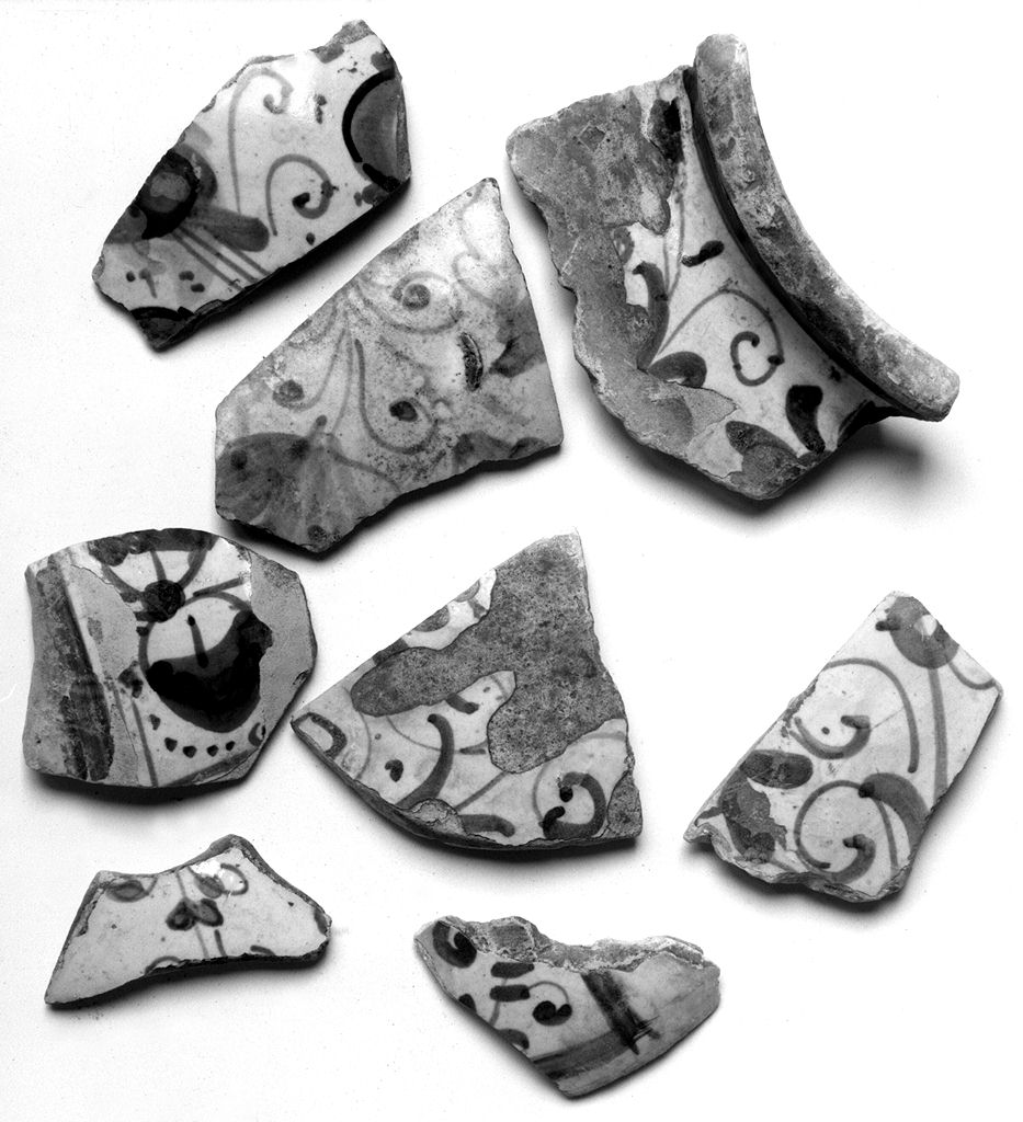 vaso, frammento - bottega toscana (prima metà sec. XVI)