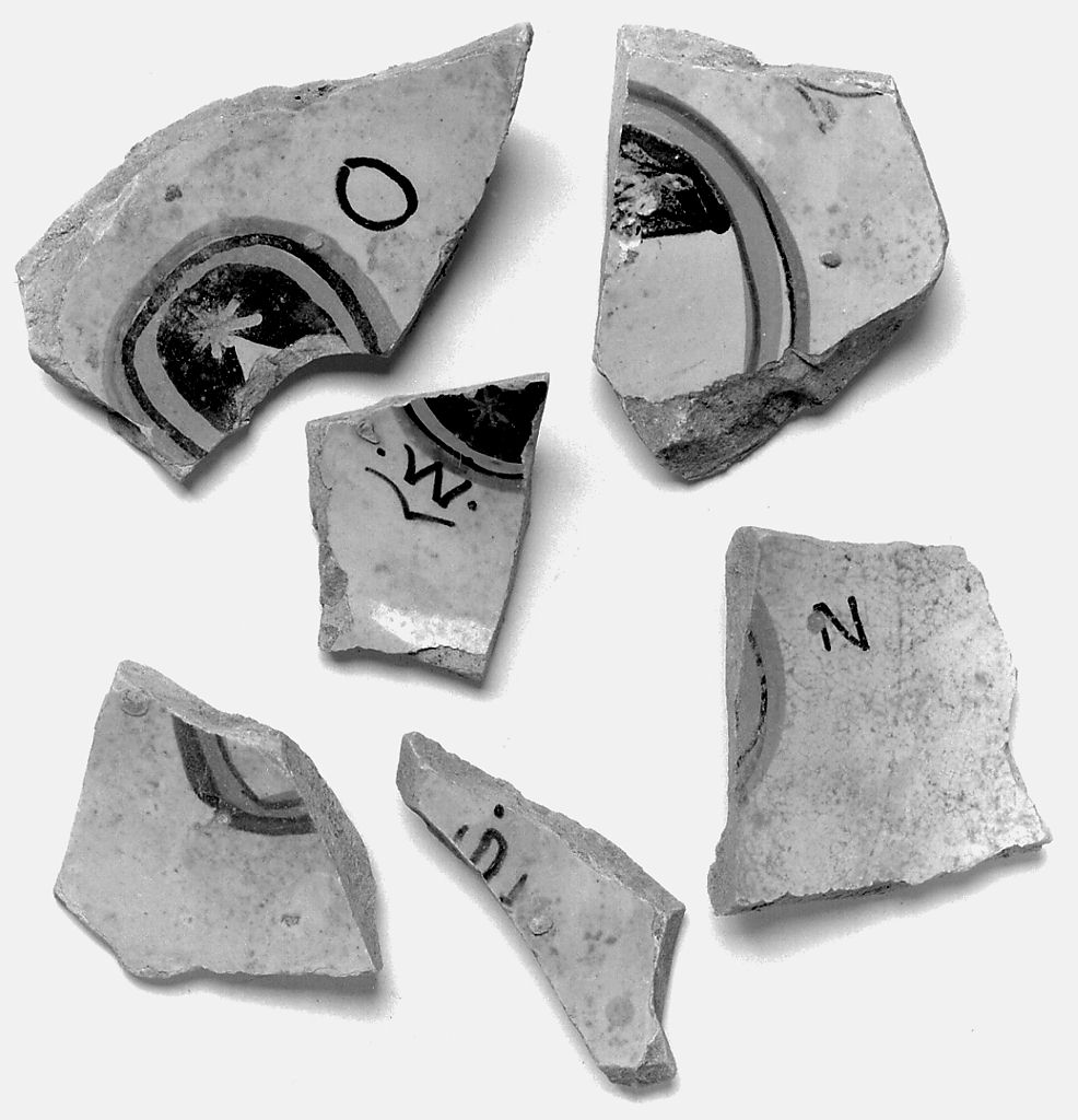 piatto, frammento - manifattura toscana (sec. XV)