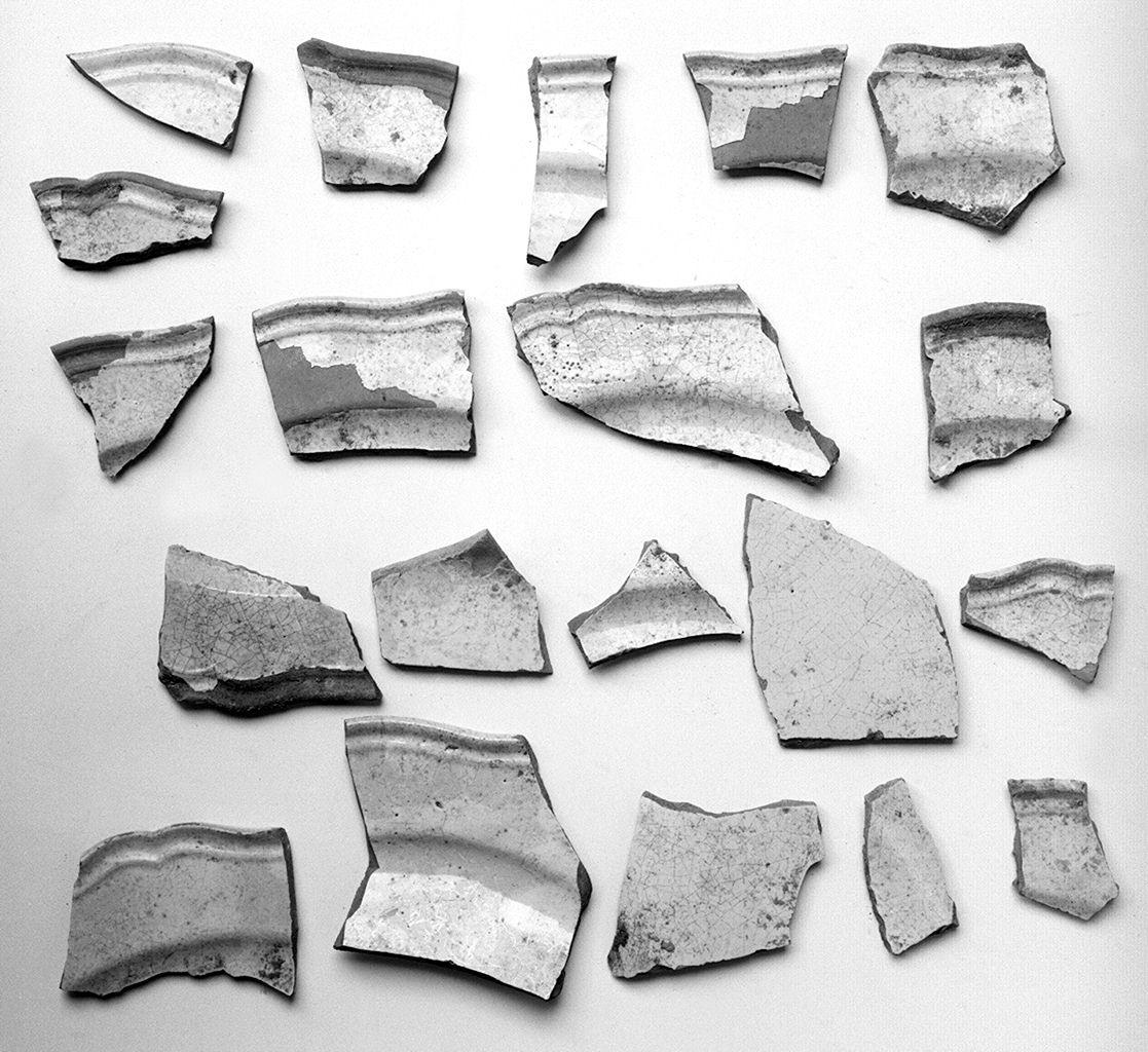 piatto, frammento - manifattura italiana (sec. XVI)