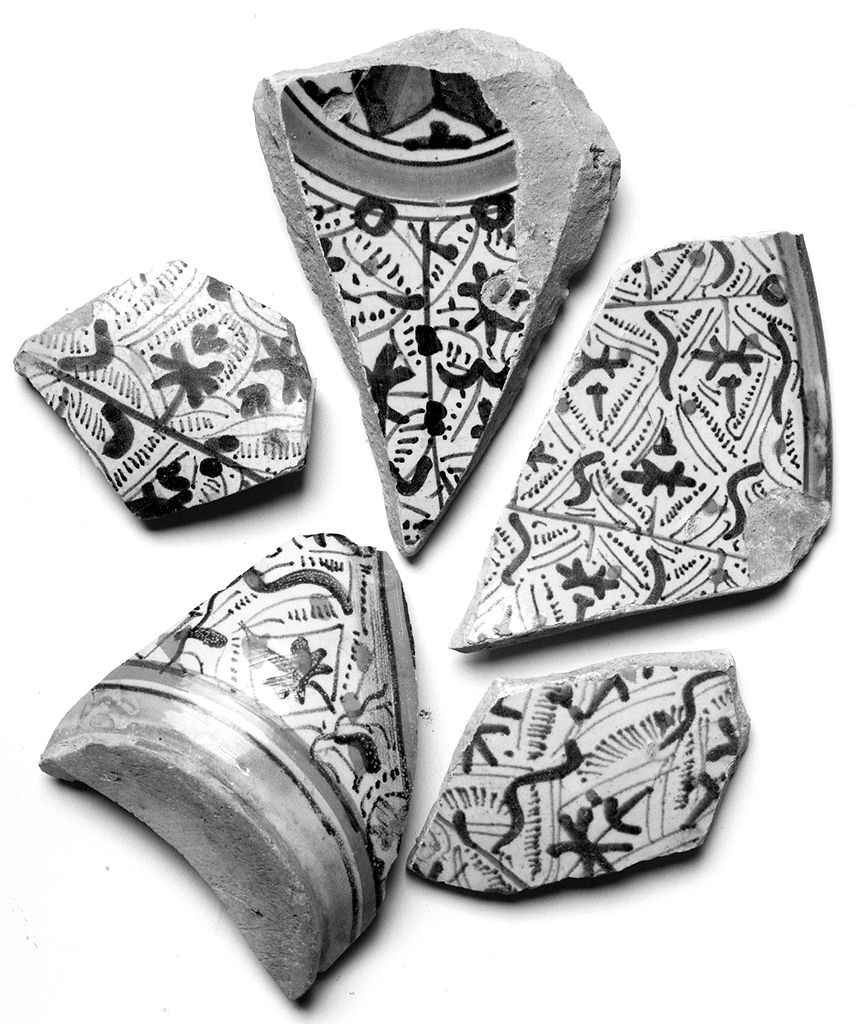 vaso, frammento - bottega toscana (seconda metà sec. XV)