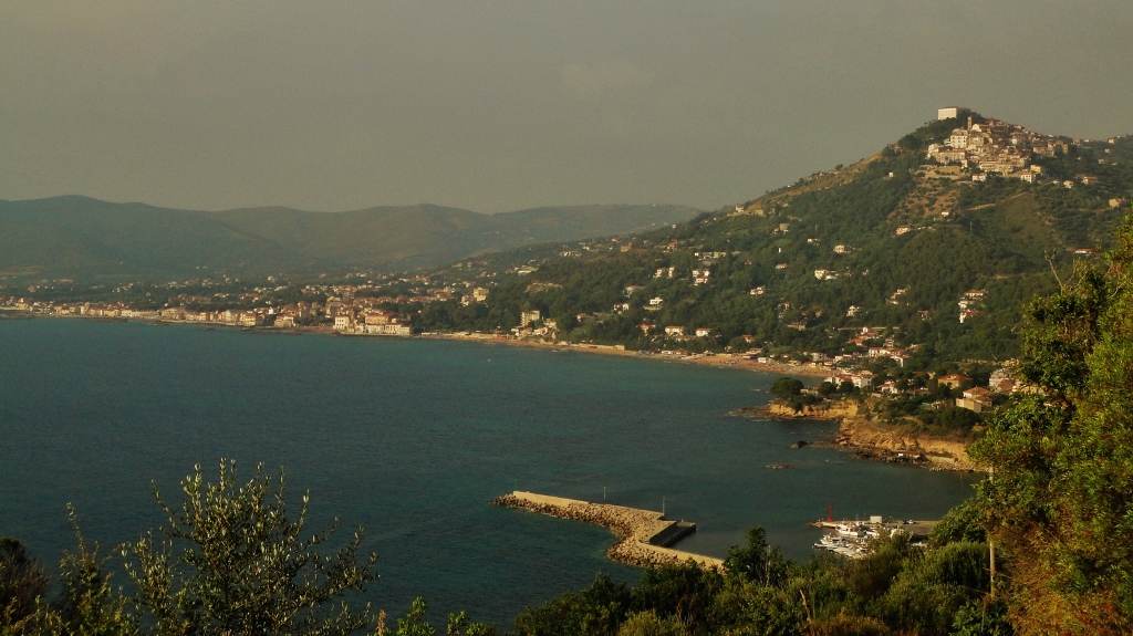 centro storico, collinare, difensivo, Castellabate, Castrum abbatis (denominazione latina) (XII)