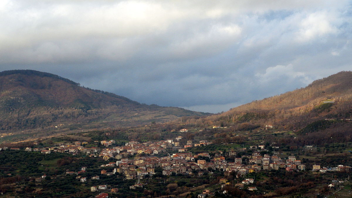 centro storico, collinare, difensivo, Moio della Civitella, Mojo (denominazione storica), Moyo (denominazione storica), Moyo Troyano (denominazione storica), Muoio (denominazione dialettale) (XI)