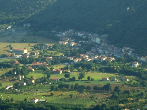 centro storico, di fondovalle, lineare, Roccaromana (VIII)