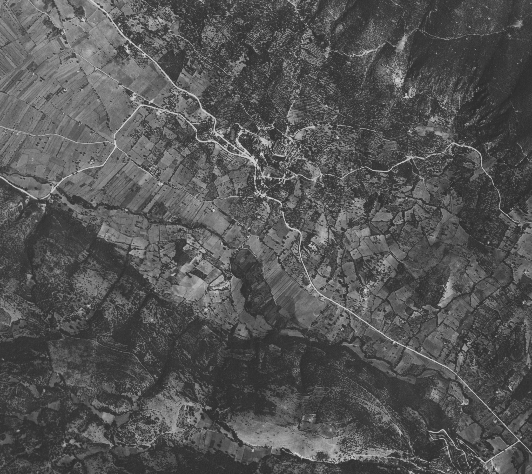 centro storico, di crinale, murato, concentrico, Ciorlano (XI)