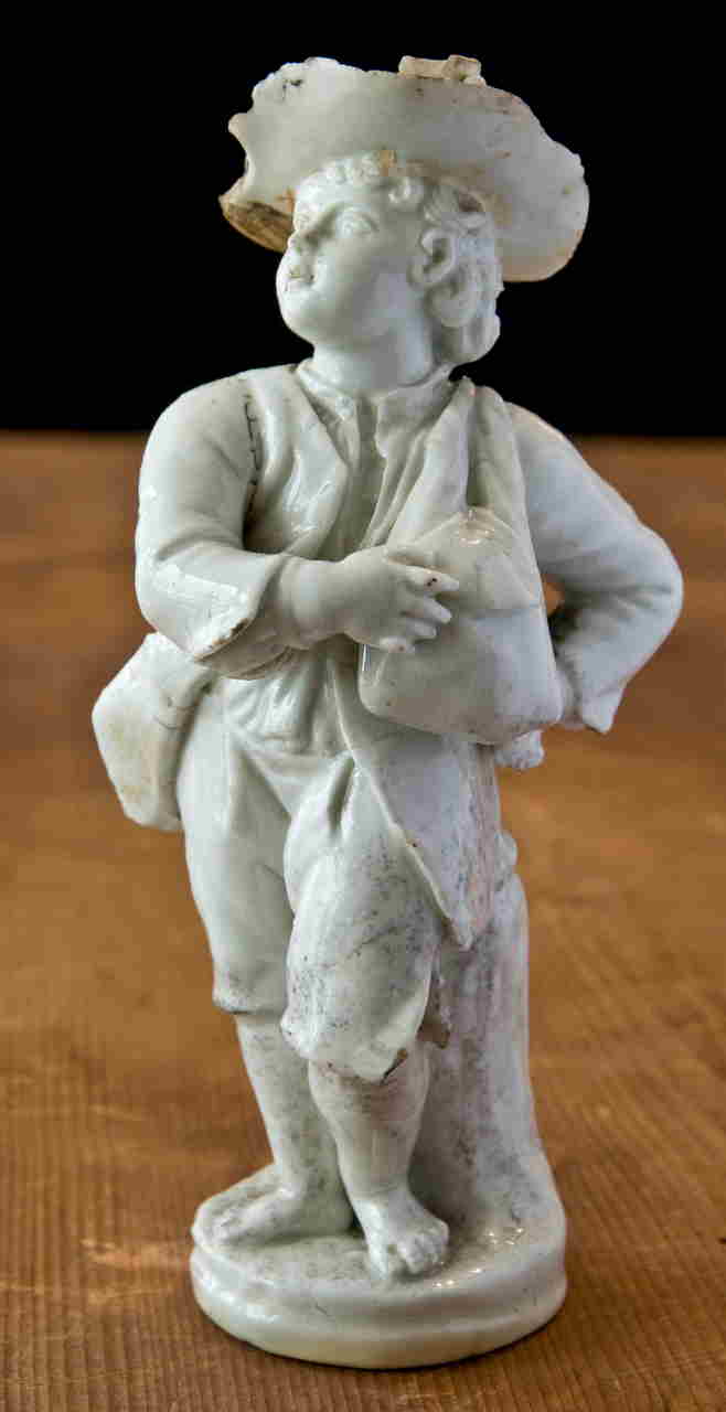 giovane con bisaccia (statuetta) di Manifattura Cozzi (XVIII-XIX)