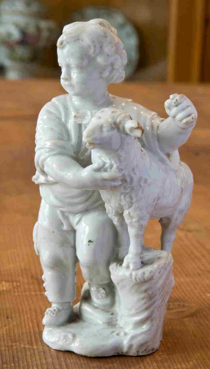 bimbo con agnello (statuetta) di Manifattura Cozzi (XVIII-XIX)