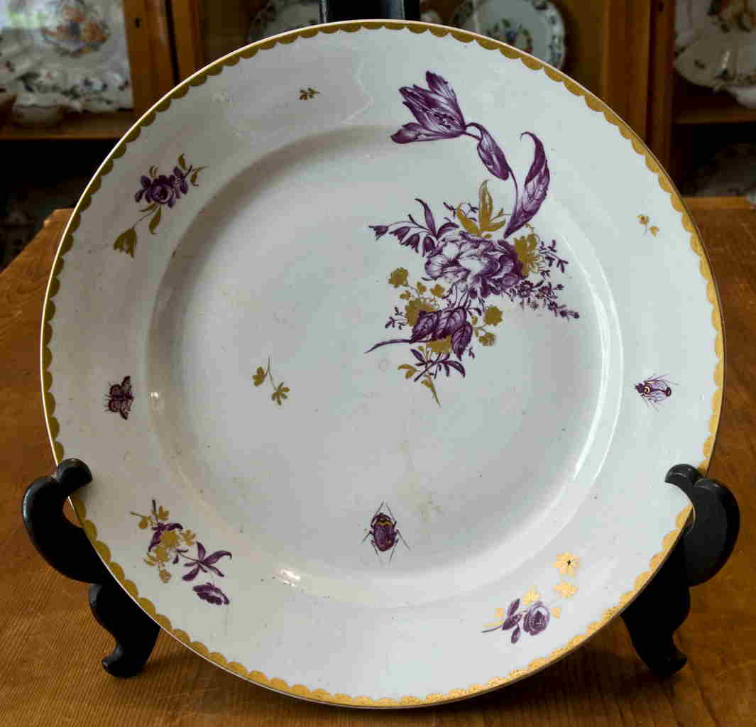 insetti con motivi decorativi floreali e geometrici (piatto) di Manifattura Antonibon (XVIII-XIX)