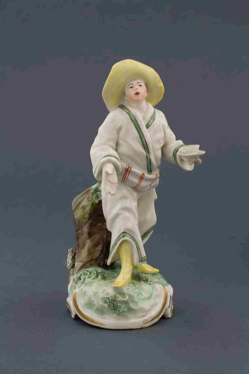 uomo cinese con tazza e piattino (statuetta) di Manifattura di Frankenthal (XVIII)