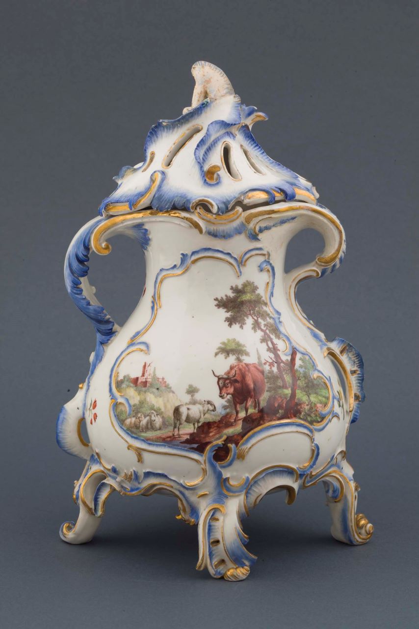 scene bucoliche con motivi decorativi geometrici e vegetali (portaprofumo) di Manifattura di Ludwigsburg (XVIII)