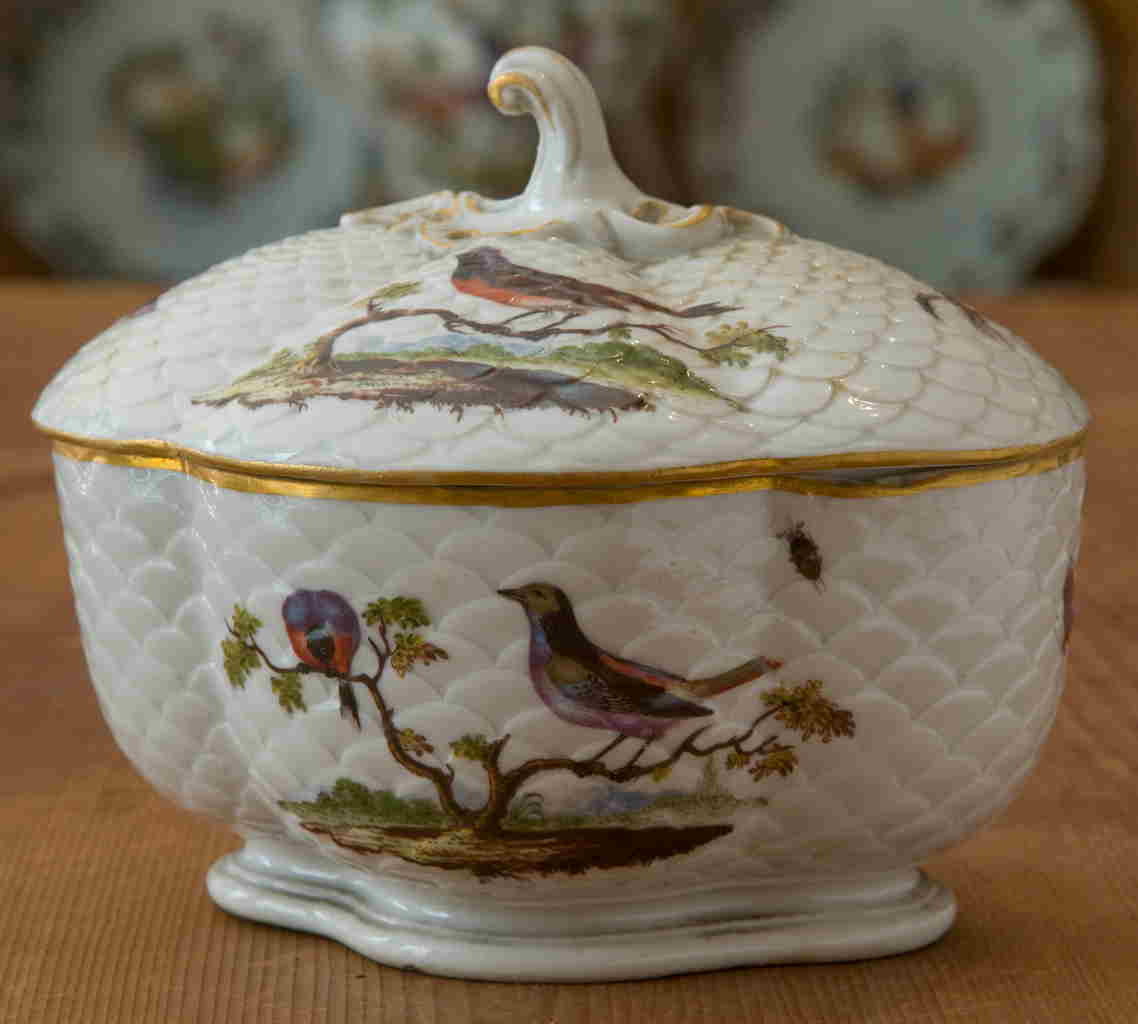 uccelli in un paesaggio (zuccheriera) di Manifattura di Ludwigsburg (XVIII)