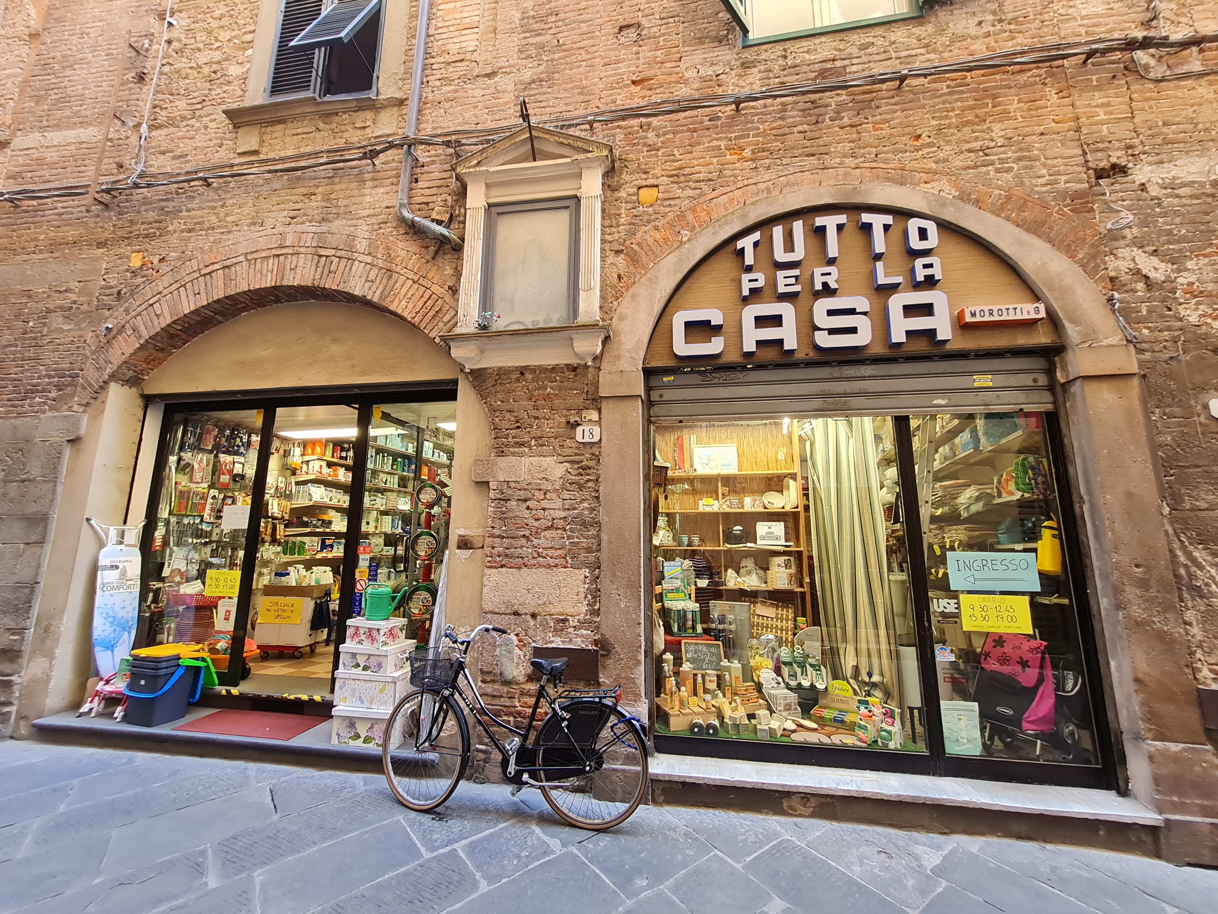 bottega, negozio di casalinghi, Tutto per la Casa di Morottti V. e Gemignani M. snc (anni sessanta XX)