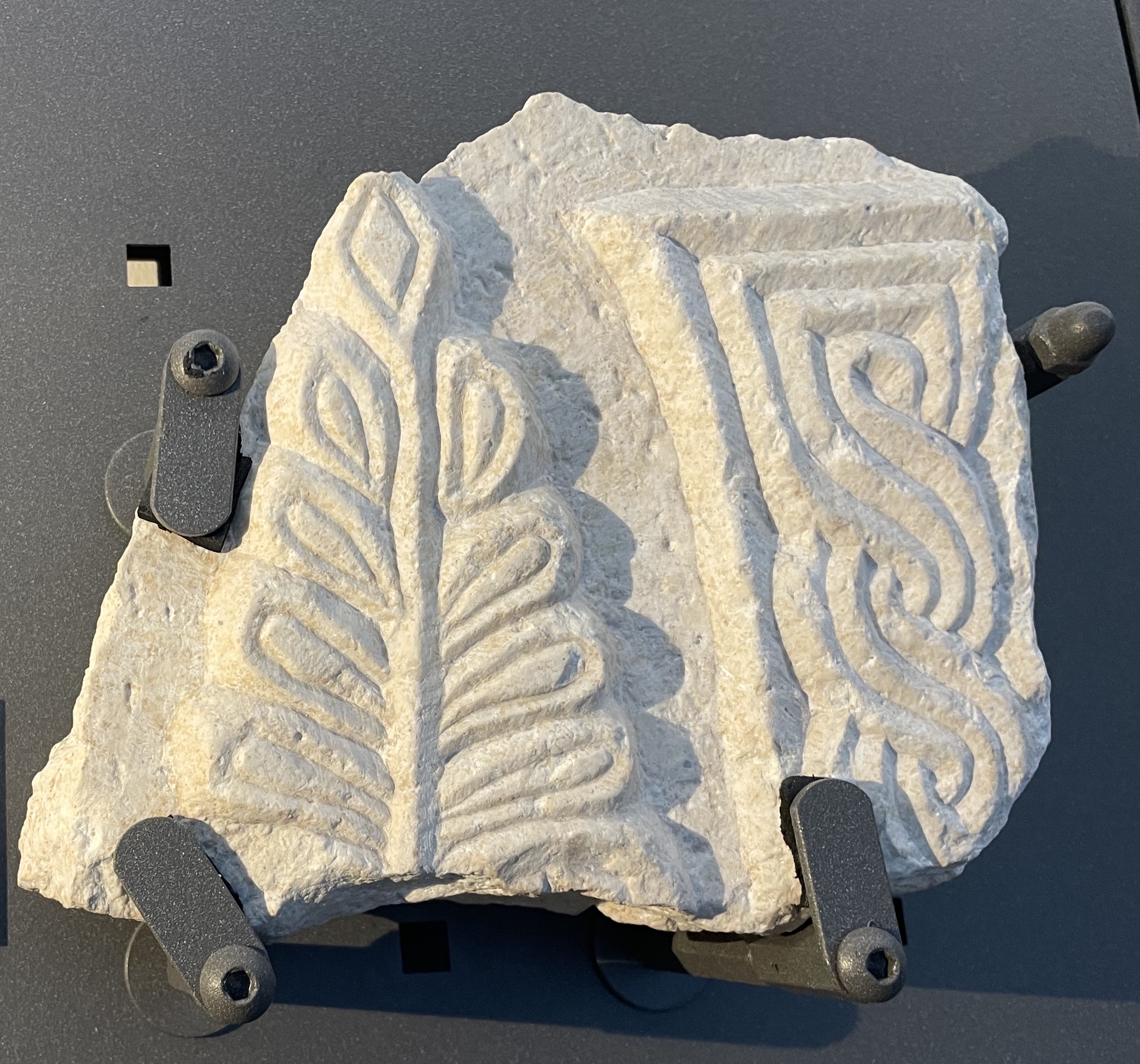 scultura, opera isolata - ambito abruzzese (VIII-IX)