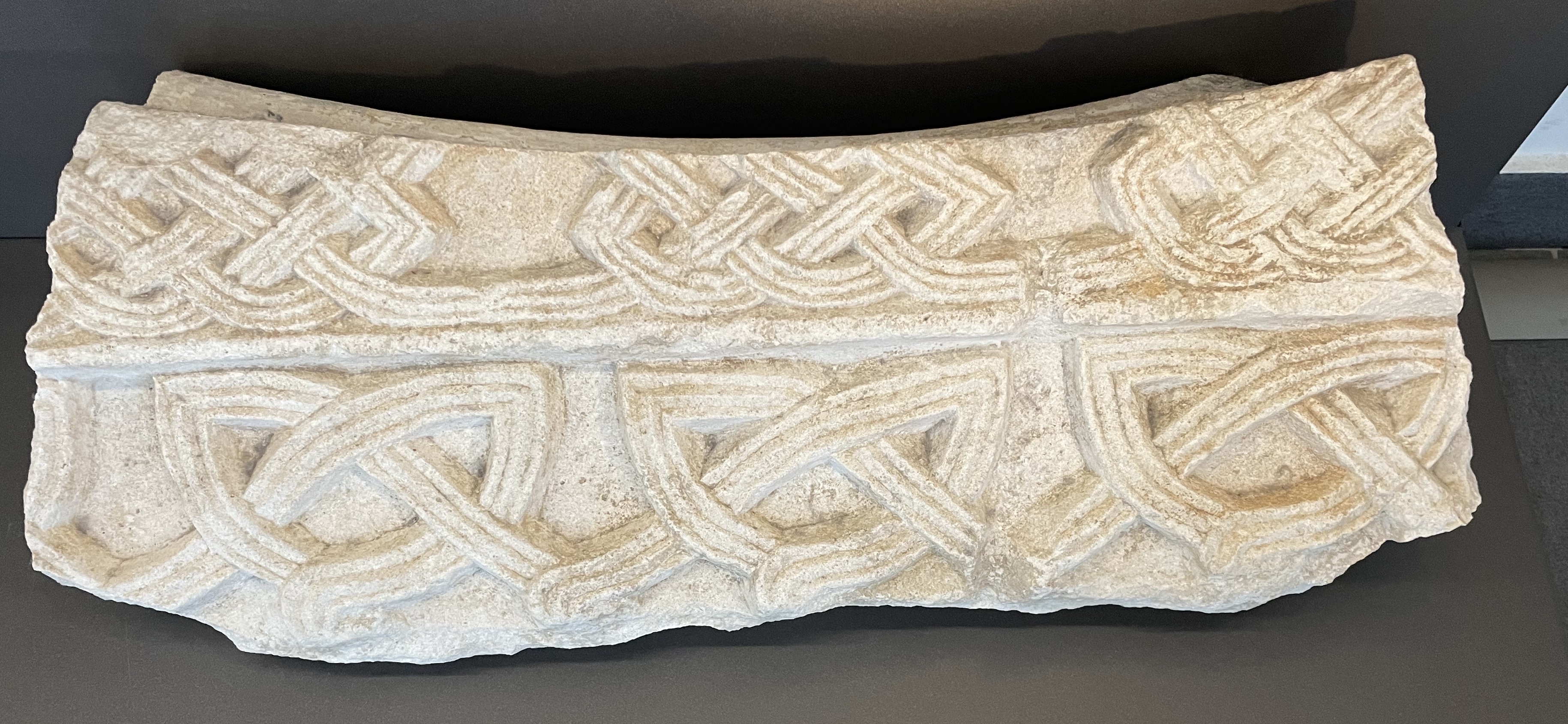 scultura, opera isolata - ambito abruzzese (VIII-IX)