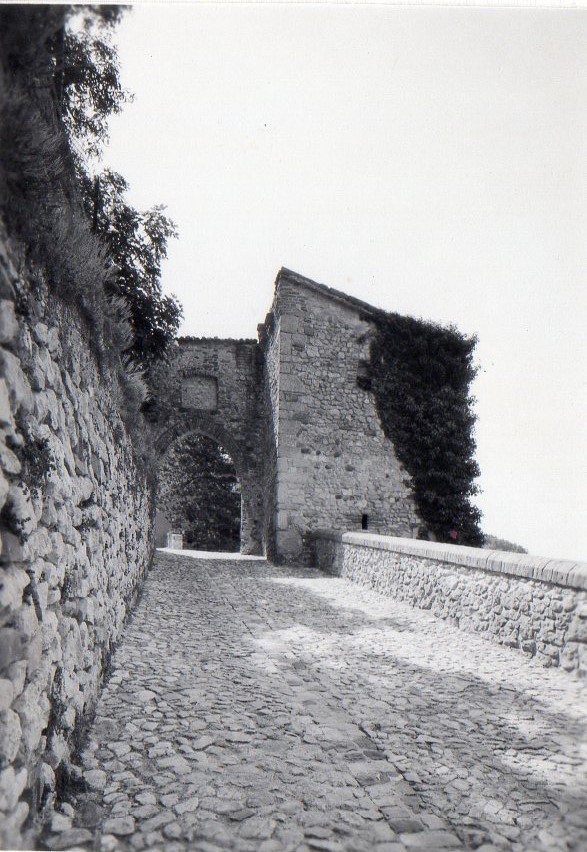 3° Rivellino delle Mura Castellane (torrione) - Verucchio (RN)  (XII)