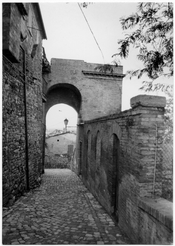 Porta del Campanone Vecchio (porta, urbana) - Santarcangelo di Romagna (RN) 