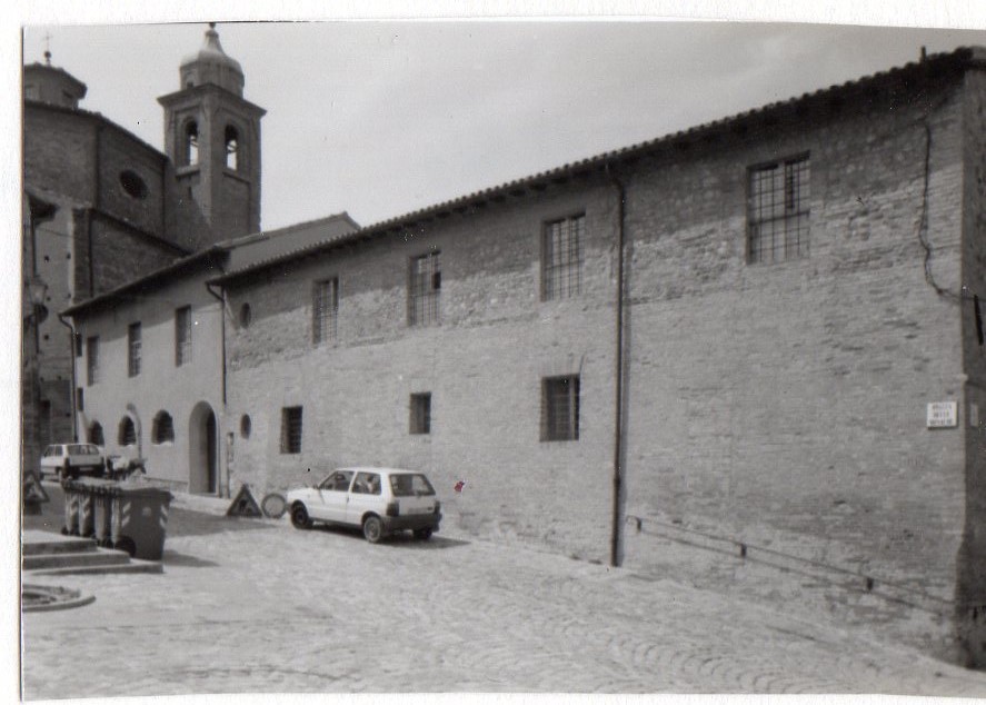 Grotta delle Suore Bianche e Convento (grotte e monastero) - Santarcangelo di Romagna (RN) 