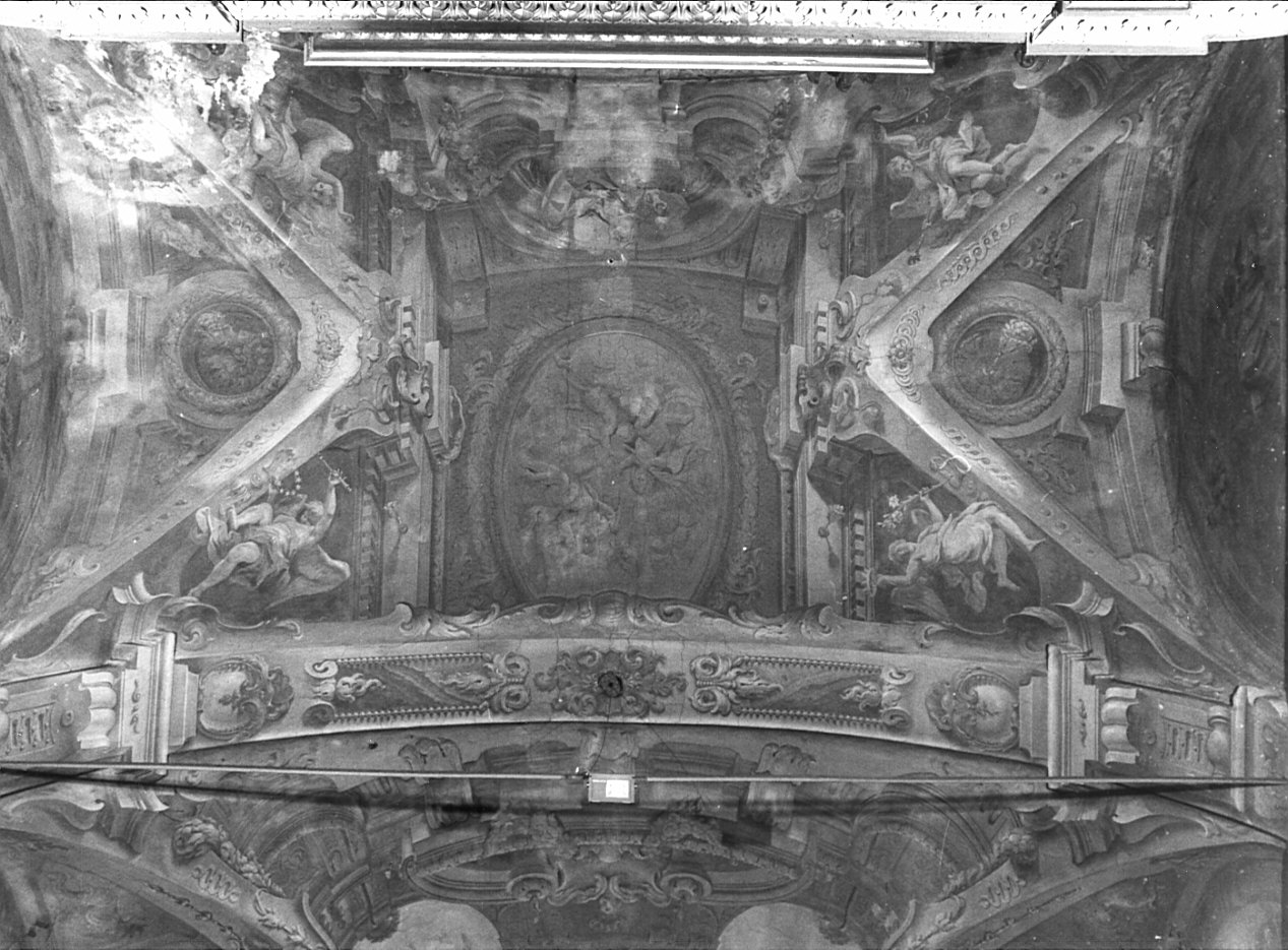 quadratura architettonica (decorazione pittorica, elemento d'insieme) di Grandi Giovanni Battista, Grandi Gerolamo (sec. XVIII)
