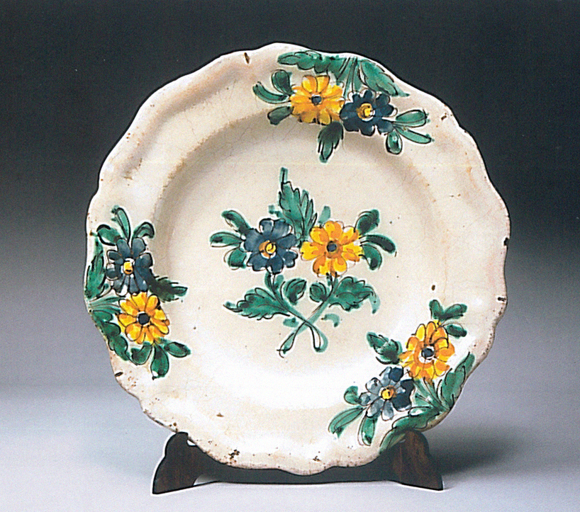 mazzetto di fiori (piatto) di Russo, Nicolò (?) (fabbrica) - manifattura cerretese (XVIII)
