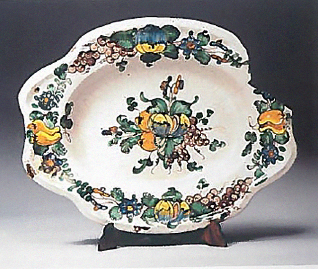 decorazione floreale (vassoio - alla fiamminga) - manifattura cerretese (seconda metà XVIII)