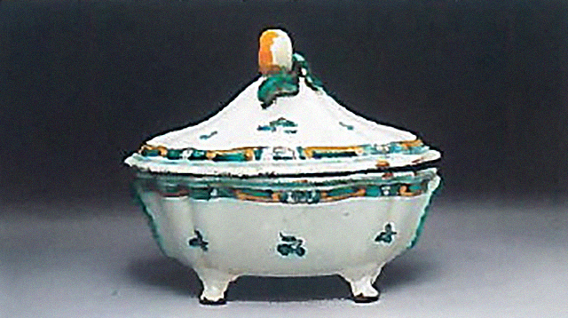 corolle floreali e piccoli fiori (zuppiera) - manifattura cerretese (seconda metà XVIII)