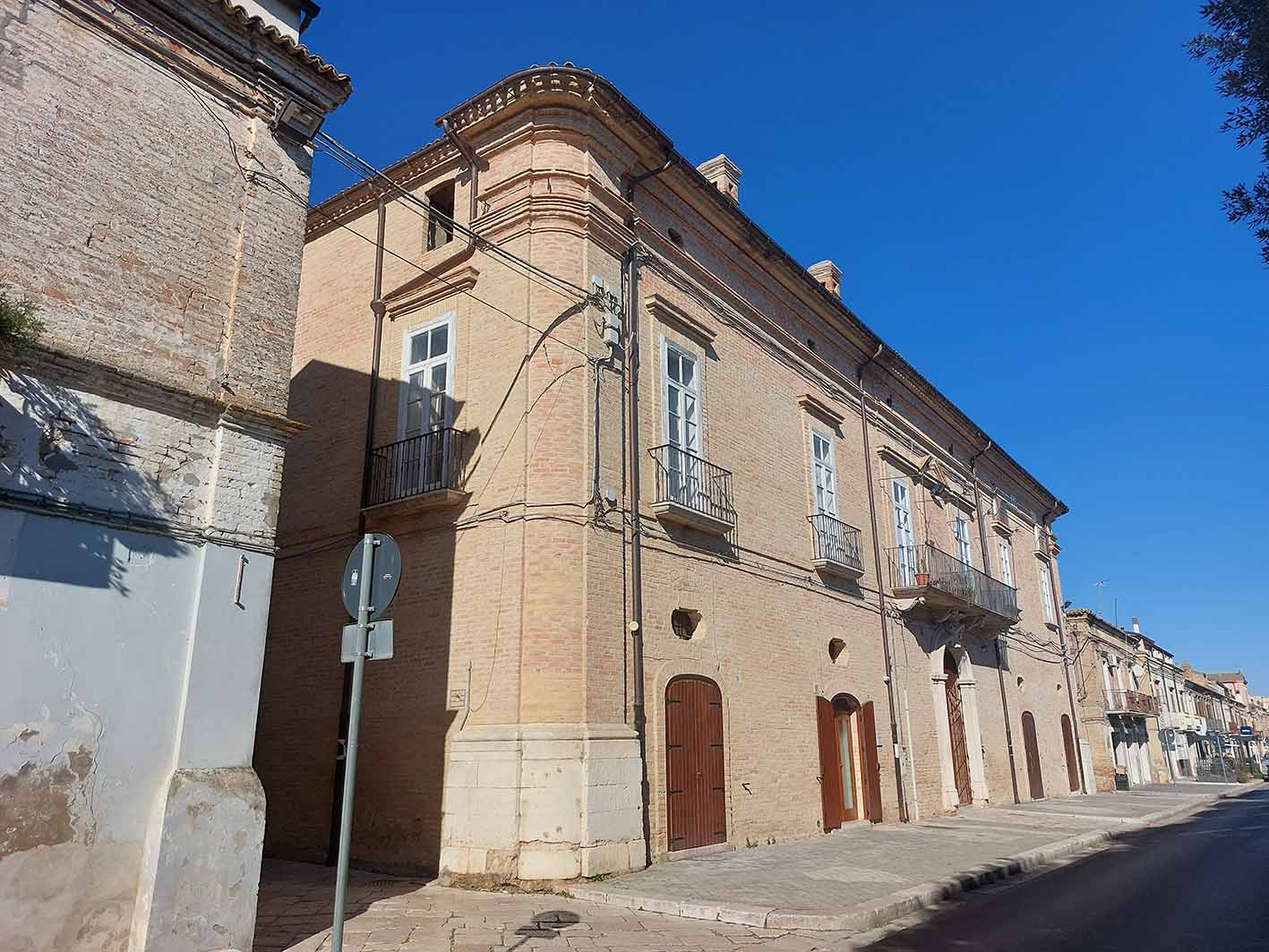 [Palazzo in Corso Garibaldi, 32] (palazzo) - Serracapriola (FG) 