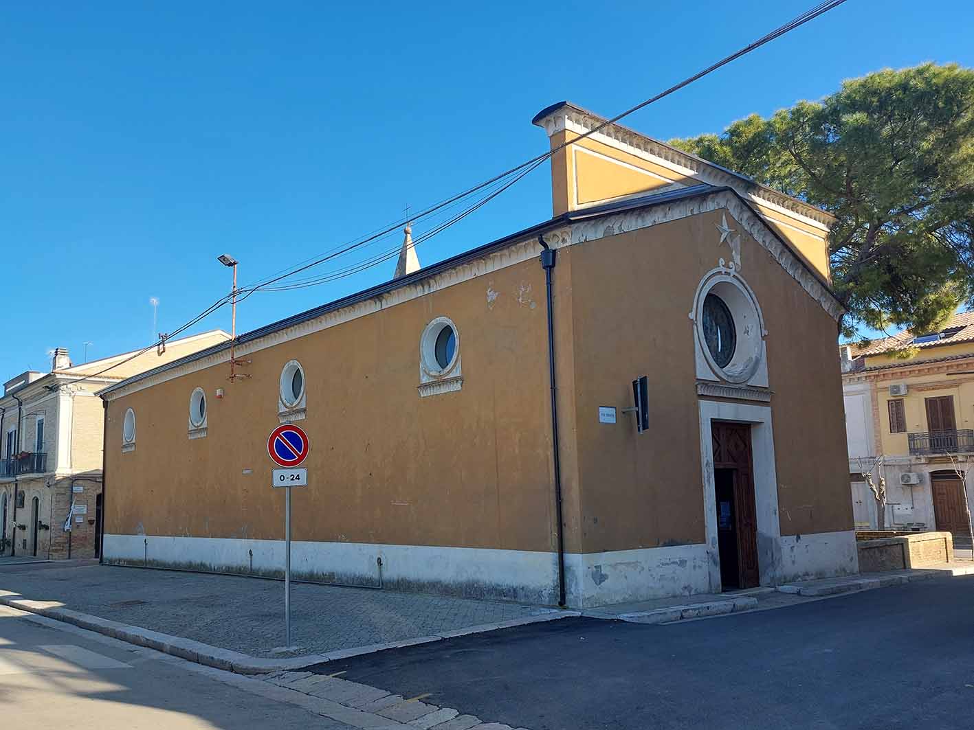 Chiesa della SS. Trinità (chiesa, rettoria confraternale) - Serracapriola (FG) 