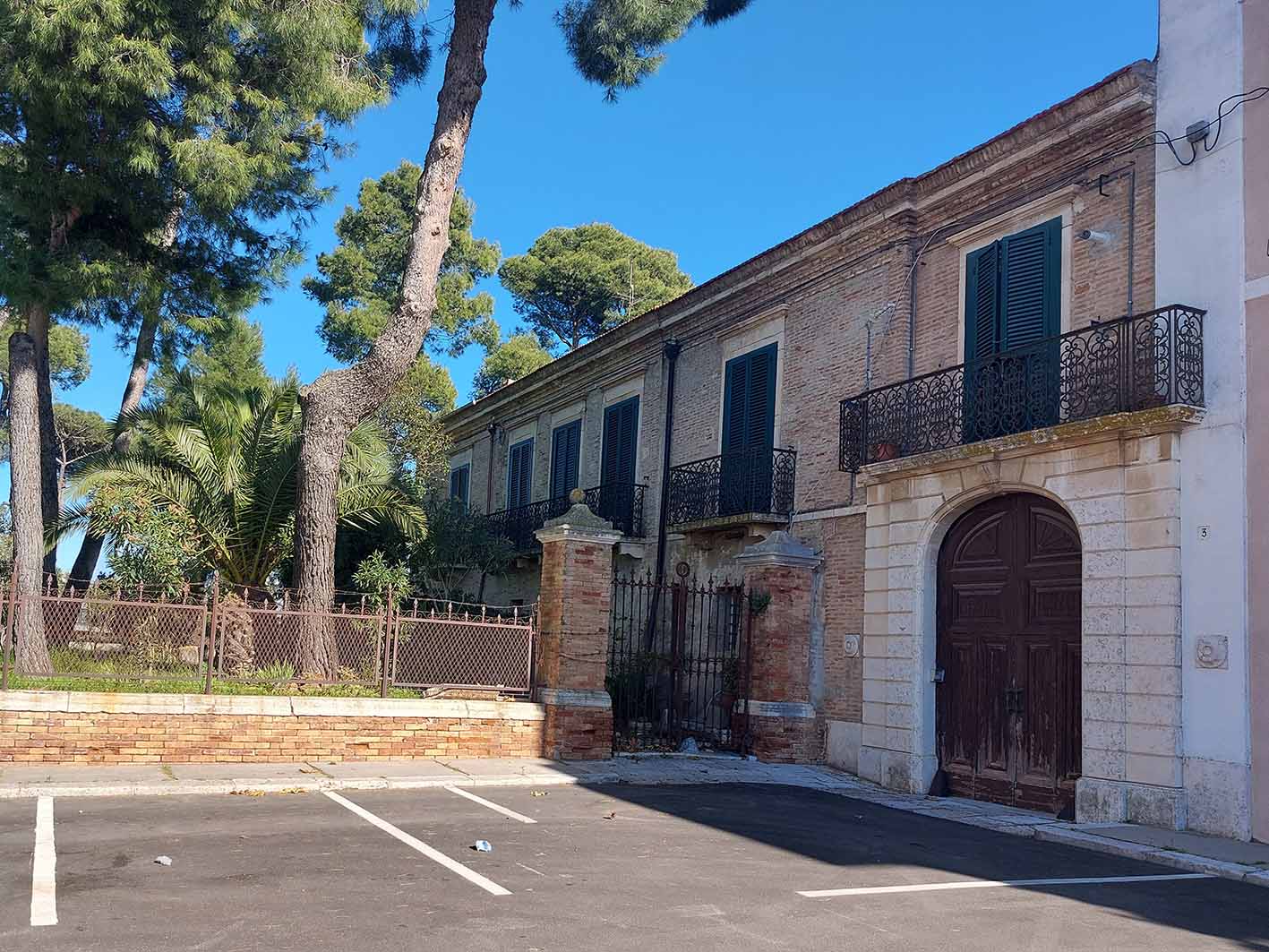 Villa De Nardellis (villa) - Serracapriola (FG) 