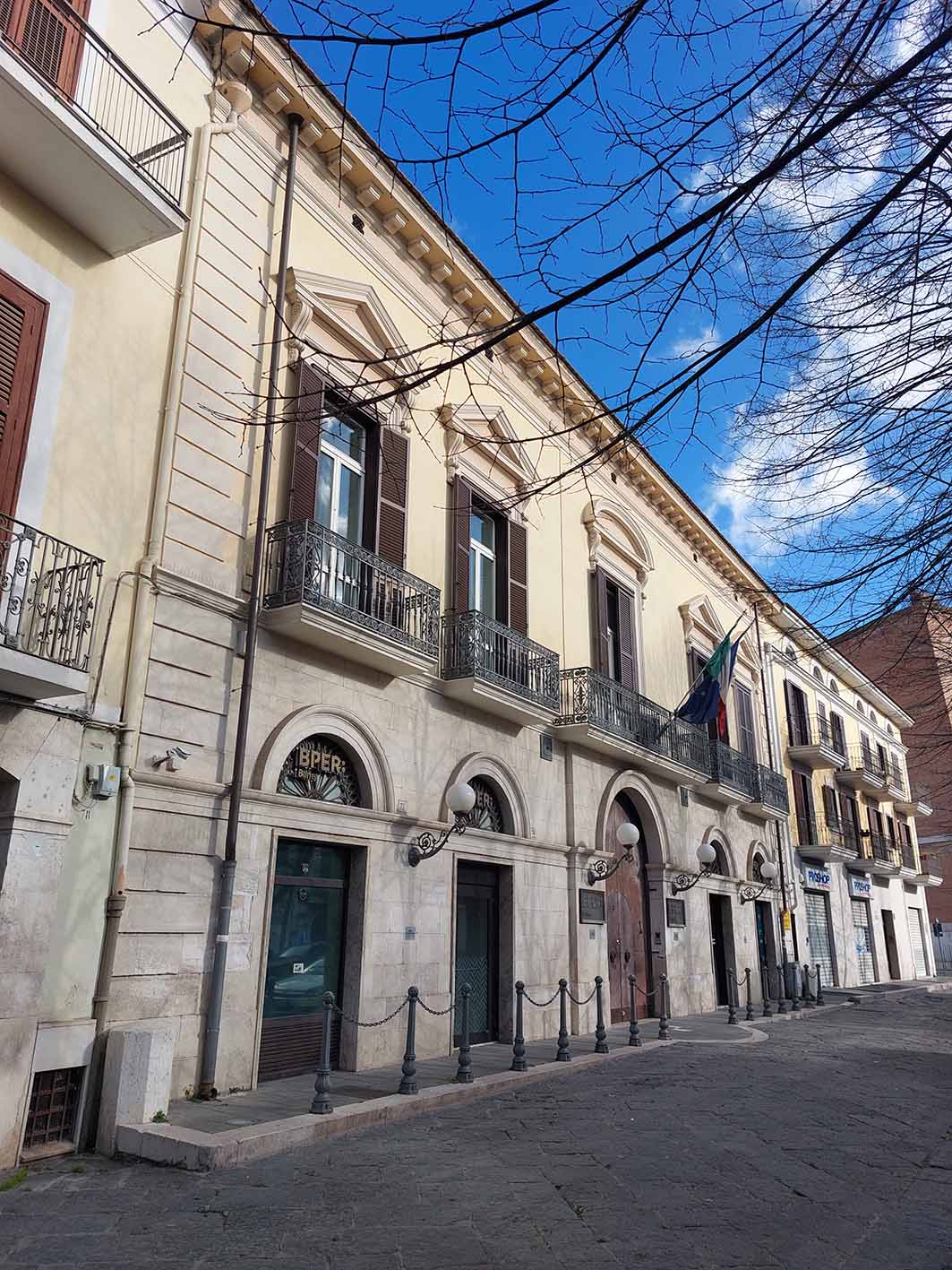 Palazzo della Banca del Monte dei Pegni (palazzo, per uffici) - Foggia (FG) 